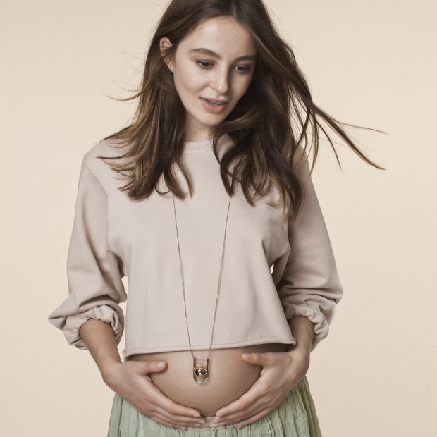 U Pregnancy necklace