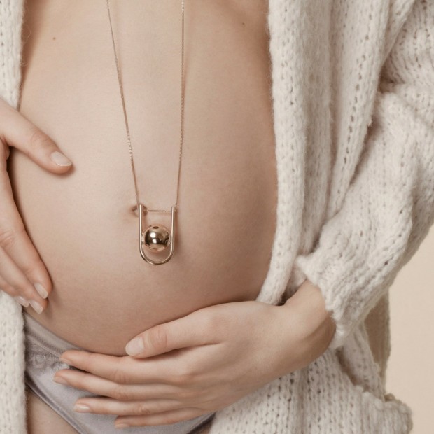 U Pregnancy necklace